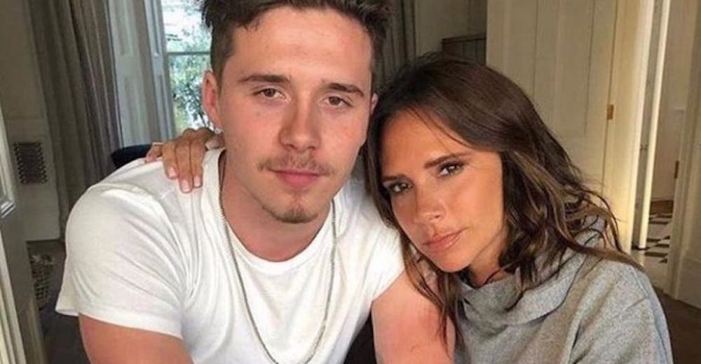 Brooklyn Beckham causa revuelo al presentar a su nueva novia: una joven idéntica a su madre