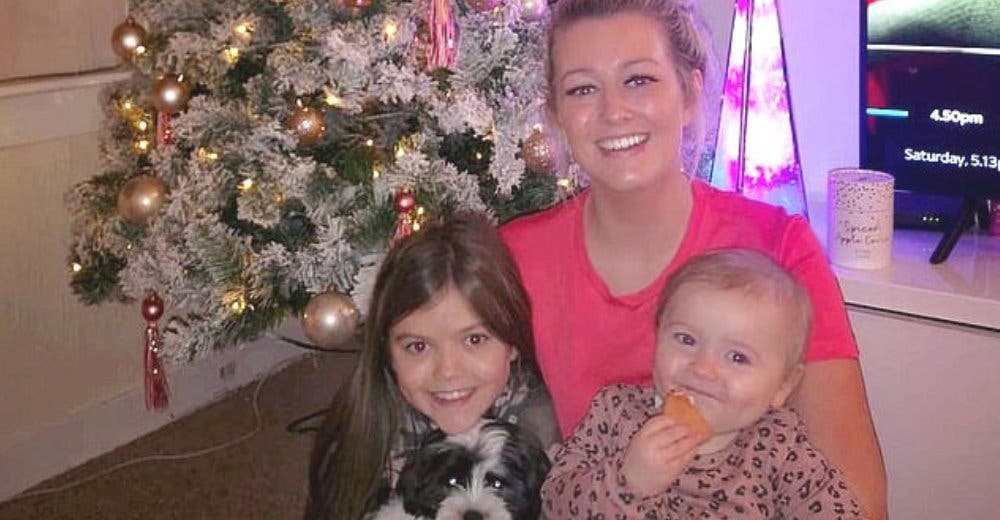 Celebra su última Navidad junto a sus 2 hijas porque le dijeron que le quedan pocos días de vida