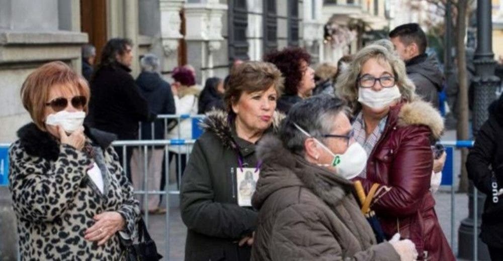 La Organización Mundial de la Salud aclara la duda sobre el contagio del coronavirus a través del aire